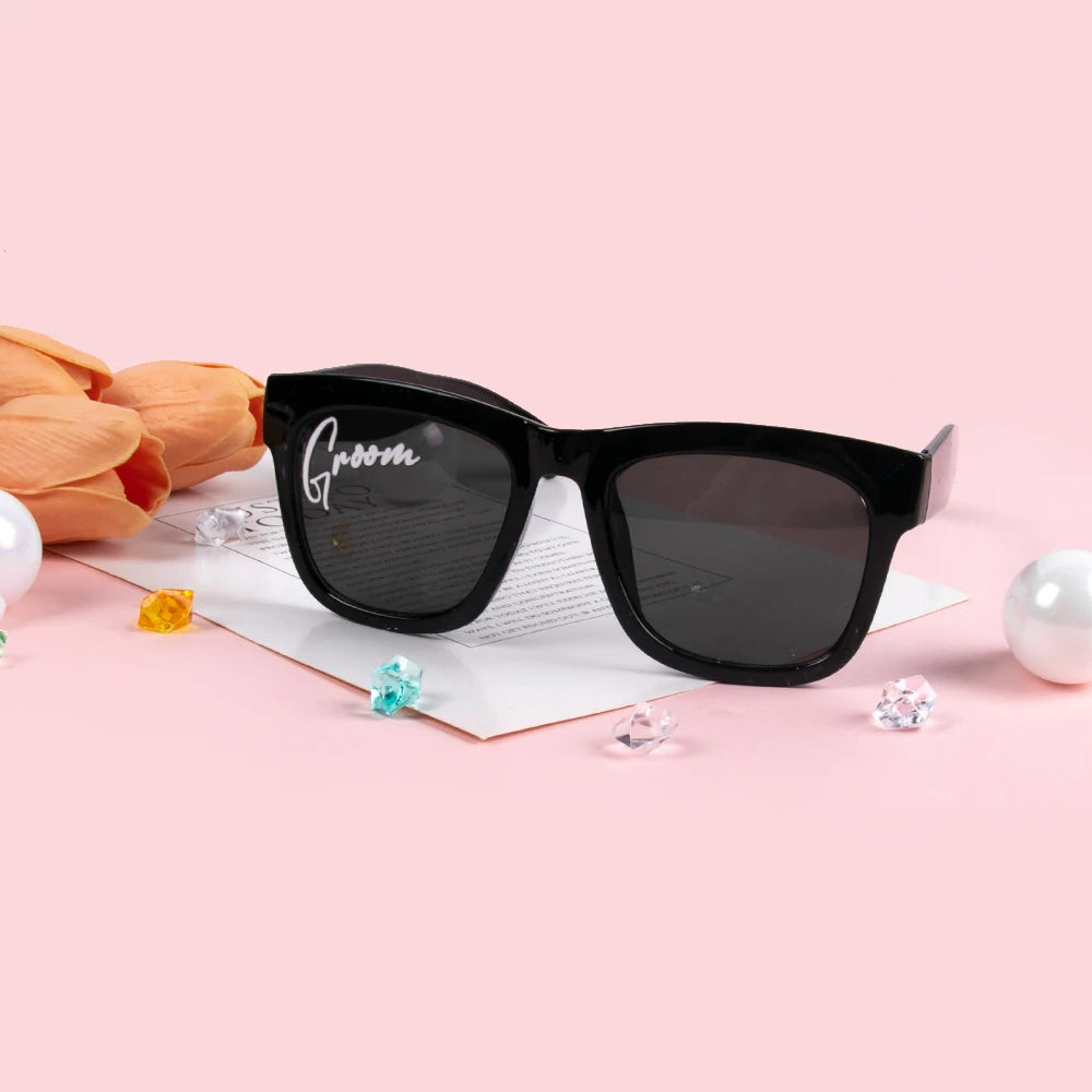2pcs Bride groom Sunglasses Wedding Decoration Black White Heart