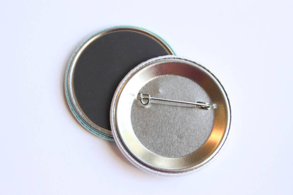 Funny Cheeky Rude Ramen Button Magnet or Pin "Send Noods"